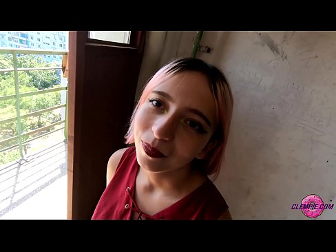 ❤️ סענסואַל תּלמיד סאַקס אַ פרעמדער אין די אָוטבאַקק - מיט זיין פּנים ❌ קוואַליטעט פּאָרן ביי אונדז ☑